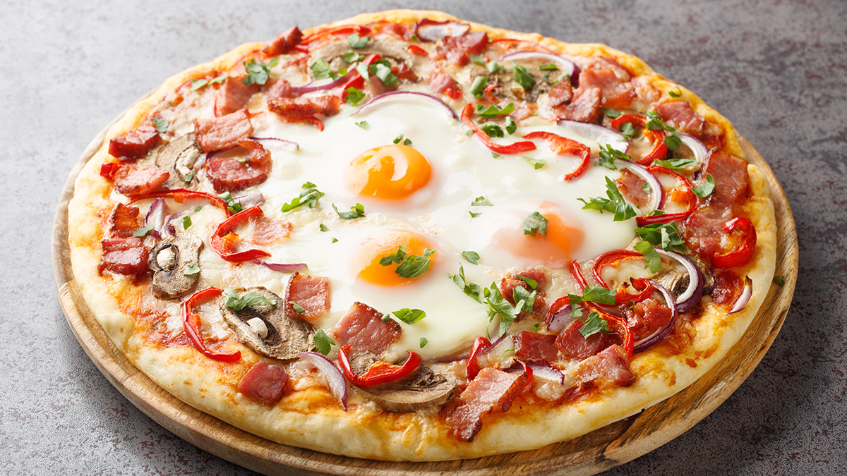 Image of Bacon and Egg Breakfast Pizza